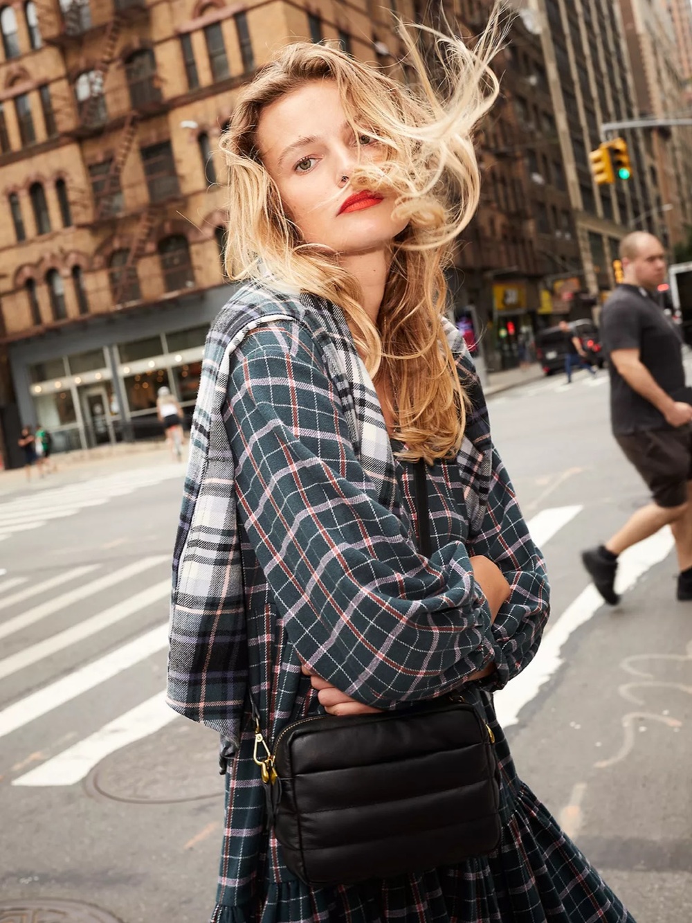 Madewell Transport Camera Bag: Puff Edition in True Black